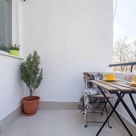 Stambolov Apartament *